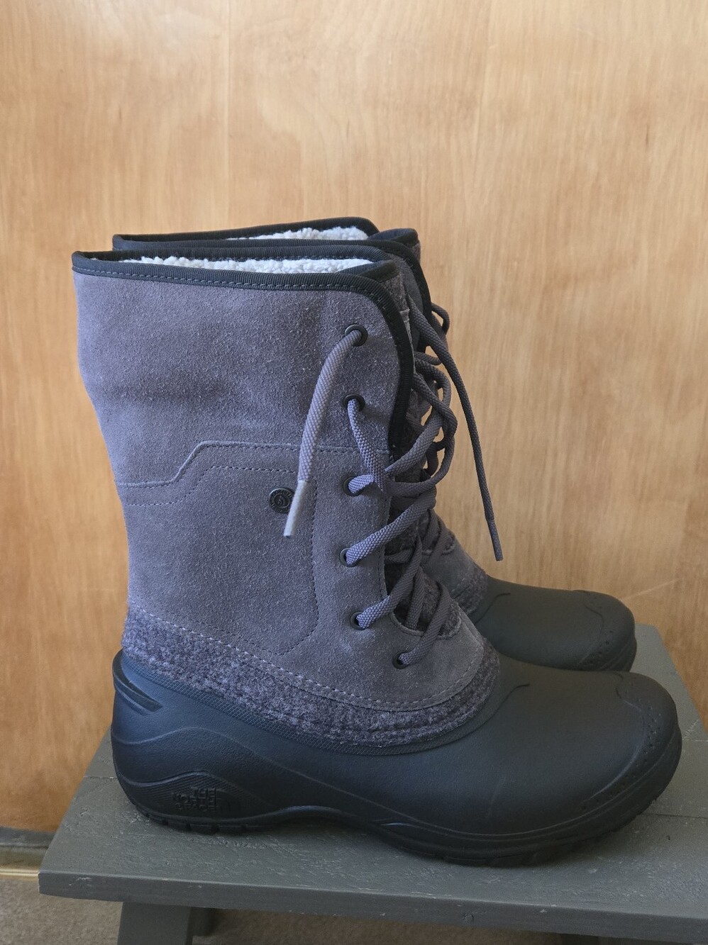 THE NORTH FACE SHELLISTA MID LACE INSULATED WINTER BOOTS WOMEN'S US 8.5, NEW!